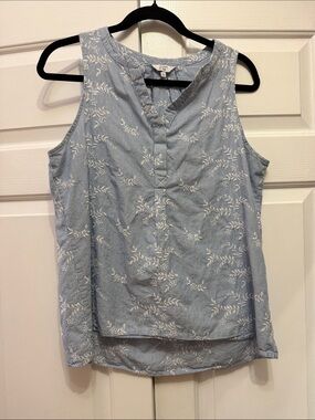 crown & ivy Light Blue and White Striped Floral Embroidered Sleeveless Top